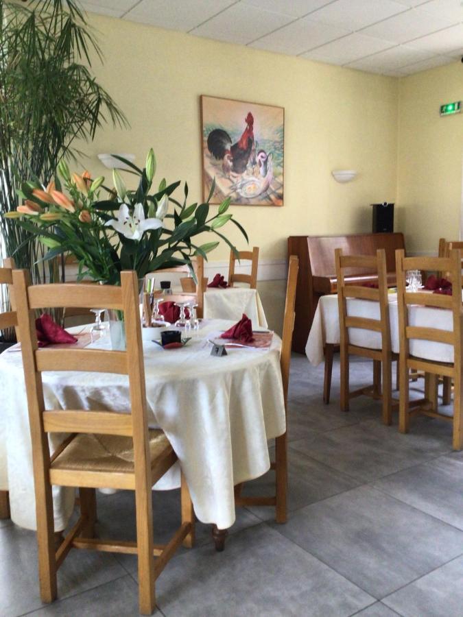 Hotel Restaurant Les Touristes Vals-les-Bains Eksteriør billede