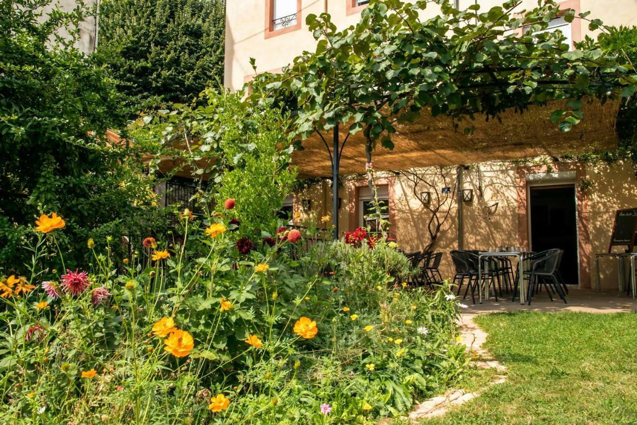 Hotel Restaurant Les Touristes Vals-les-Bains Eksteriør billede